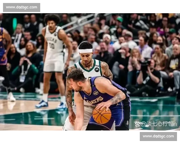 热火对决湖人掀起联盟焦点之战明星对抗引爆赛场激情巅峰之夜