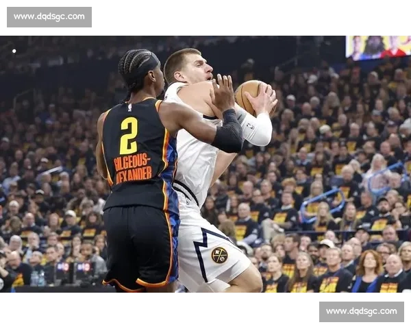 湖人力拼掘金季后赛对决 詹姆斯与约基奇激战东区决赛资格