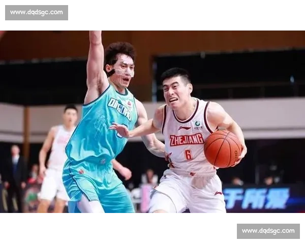 北控vs北京上演同城德比关键对决季后赛席位争夺进入白热化 北控vs北京上演同城德比关键对决季后赛席位争夺进入白热化